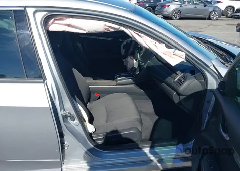 2018 Honda Civic Ex z USA, uszkodzony, nr VIN SHHFK7H5XJU411808